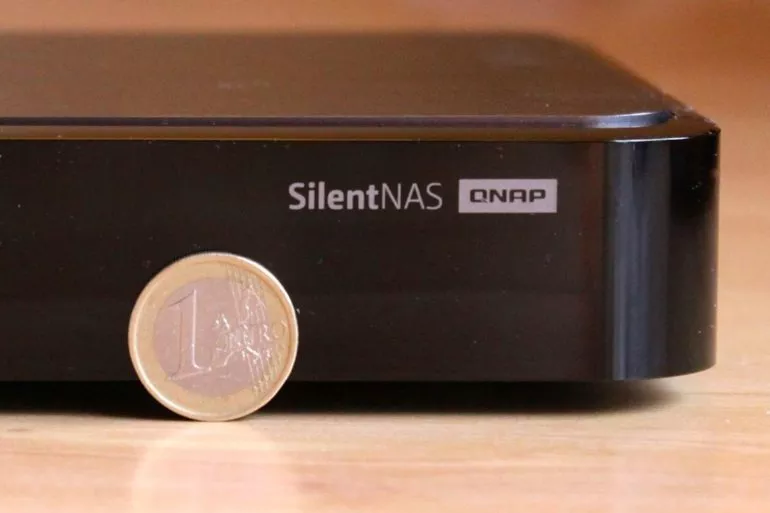 QNAP HS 210 SilentNAS - Test du QNAP HS-210