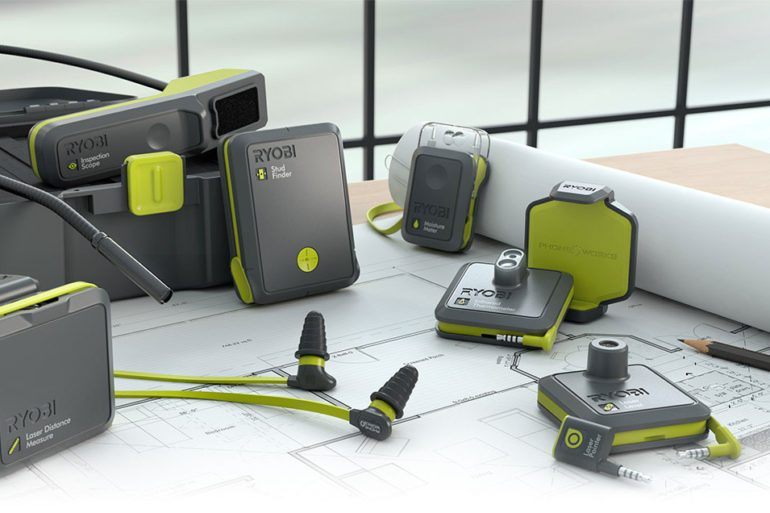 bg familyshot.large - RYOBI Phone Works ! Des outils de précision 2.0