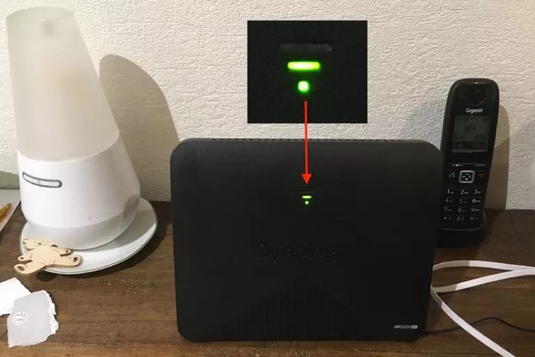 MR2200AC Indicateurs - Synology MR2200AC (Mesh) - Tests et Performances