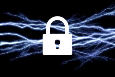 alimentation securisee - NAS Synology - Nouvelle alimentation et système de fixation sécurisée