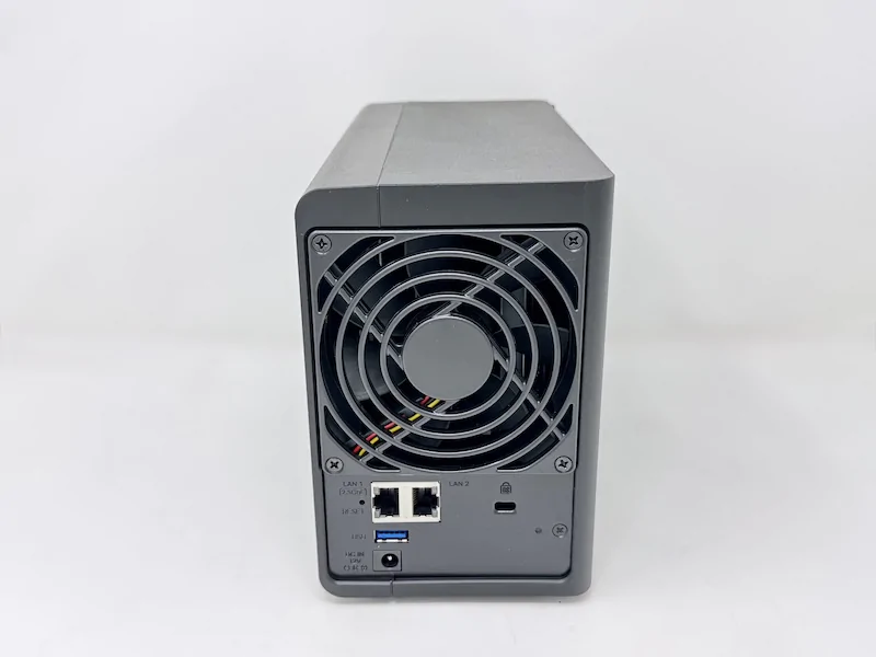 arriere DS225 - Test du Synology DS225+