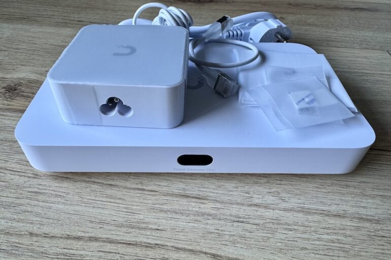 Unifi Cloud Gateway Fiber - UniFi Cloud Gateway Fiber : prise en main et premiers constats