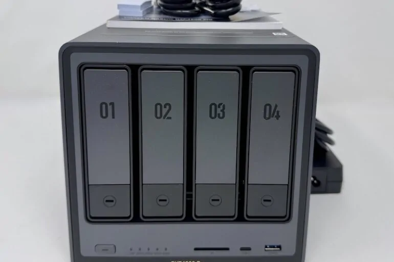 Test UGREEN DXP4800 Pro - Test UGREEN NASync DXP4800 Pro : un NAS 4 baies ultra performant en 10 GbE