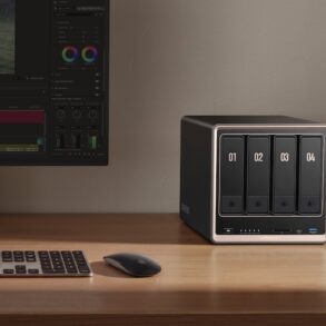 DXP4800 GT - UGREEN DXP GT Series : AMD Ryzen, U.2, RAM ECC, 10 GbE