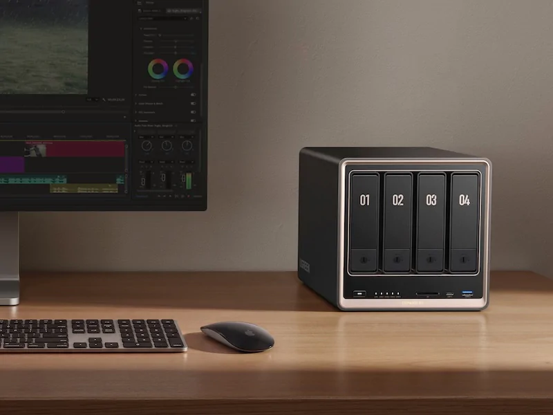 DXP4800 GT - UGREEN DXP GT Series : AMD Ryzen, U.2, RAM ECC, 10 GbE