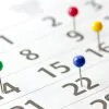 calendrier punaise colorée