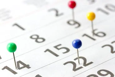 calendrier punaise colorée