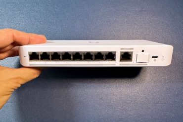 Unifi Flex 2.5G - UniFi Flex 2.5G : redécouverte et avis après la panne de mon US-8